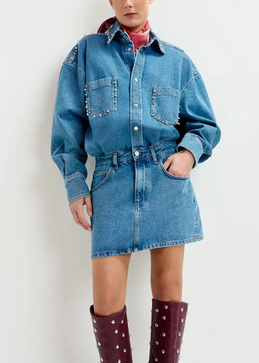 Deux bottes, deux univers